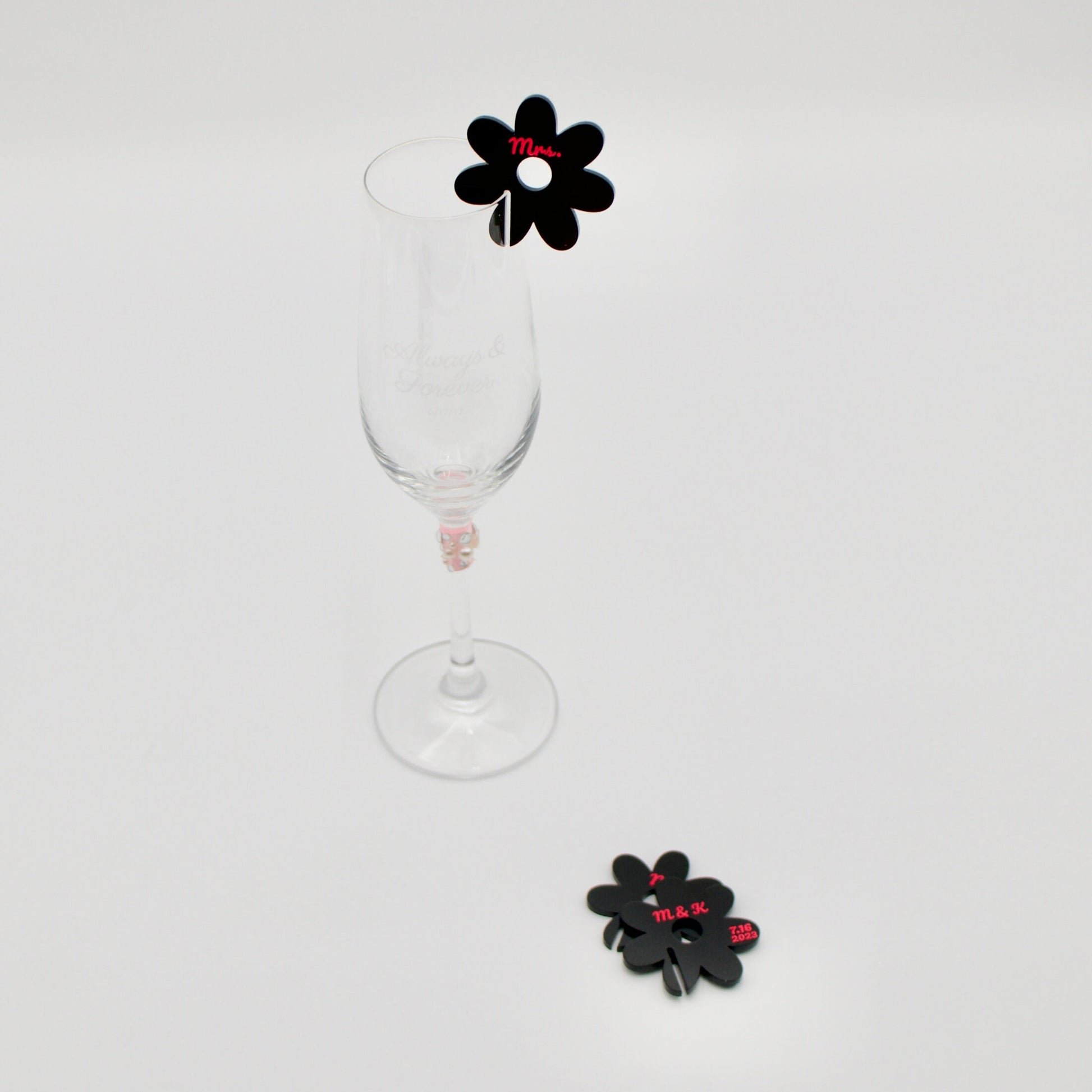 Daisy Drink Tags- Black Acrylic